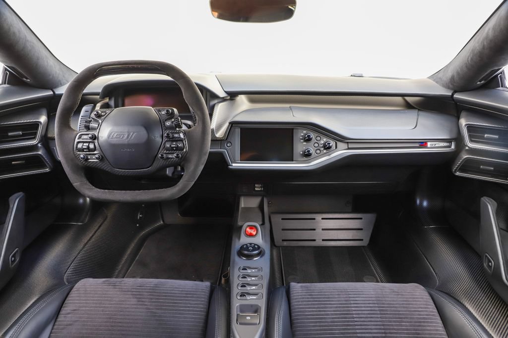 Used 2017 Ford GT RWD image 8