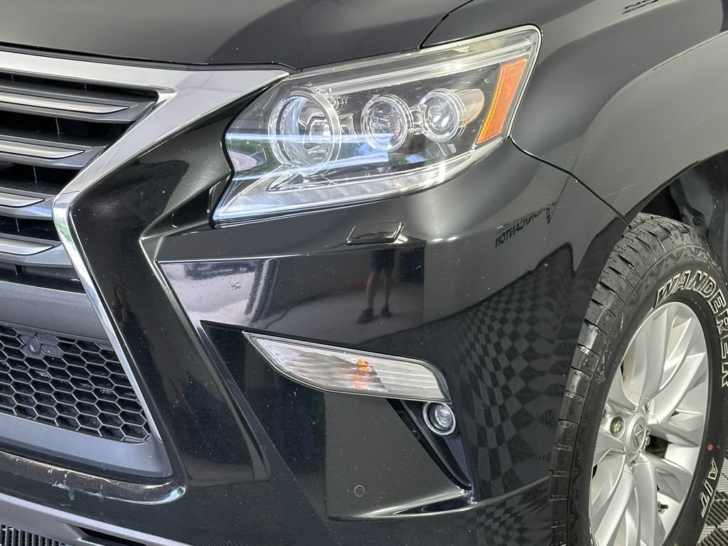 Used 2016 Lexus GX 460 w/ Premium Package AWD/4WD image 13