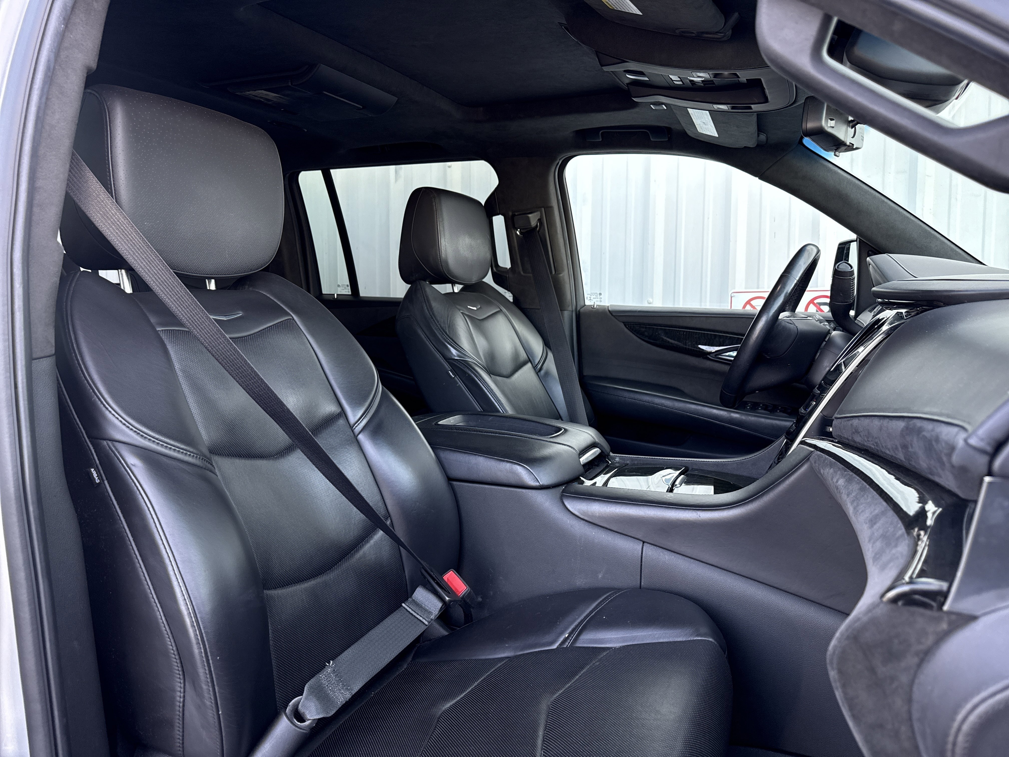 Used 2019 Cadillac Escalade ESV Platinum image 49