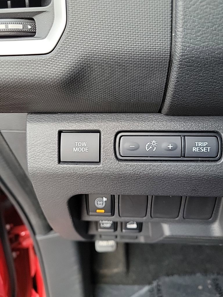 Certified 2022 Nissan Frontier SV w/ Technology Package image 31