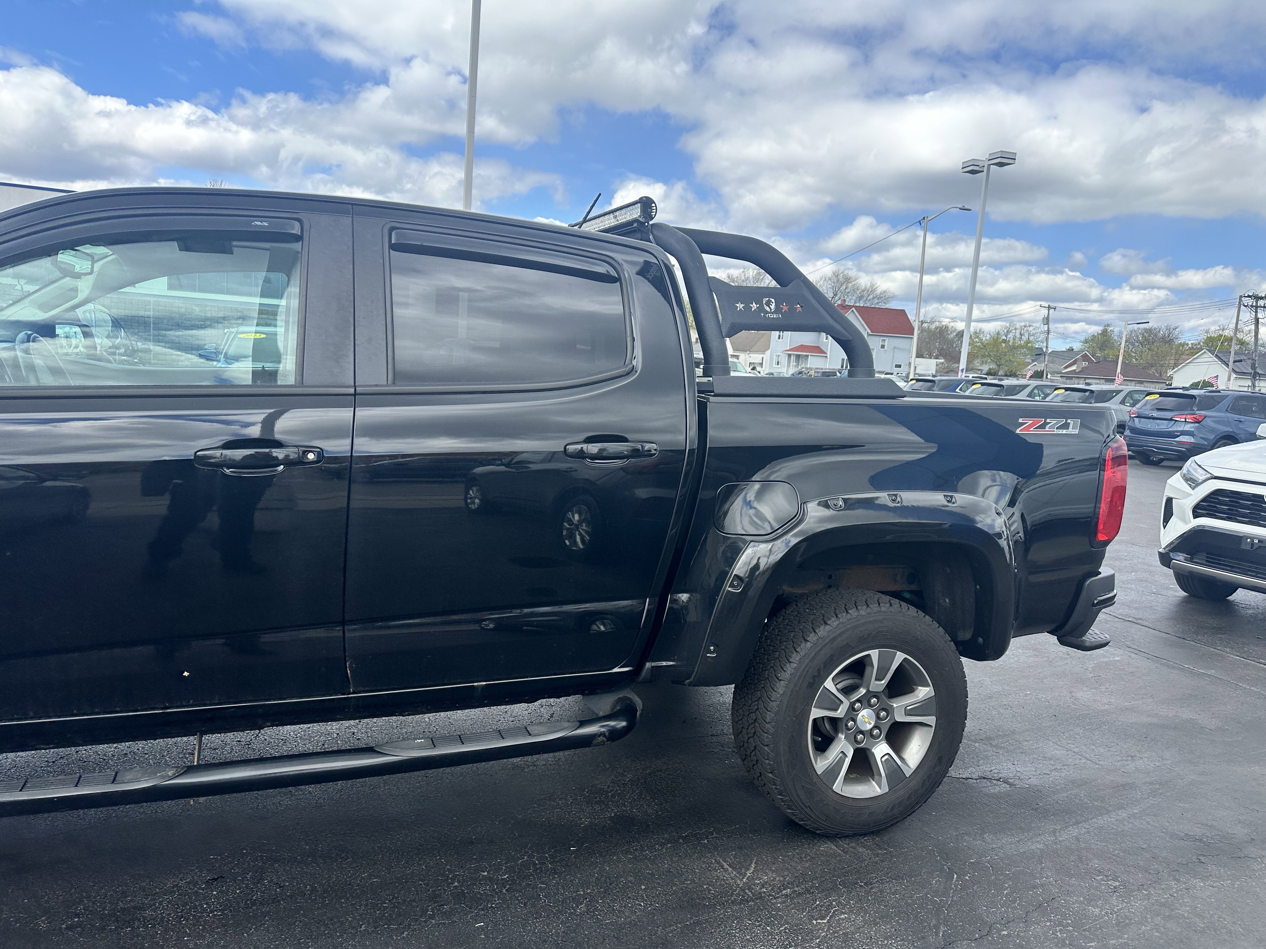 Used 2019 Chevrolet Colorado Z71 AWD/4WD image 5