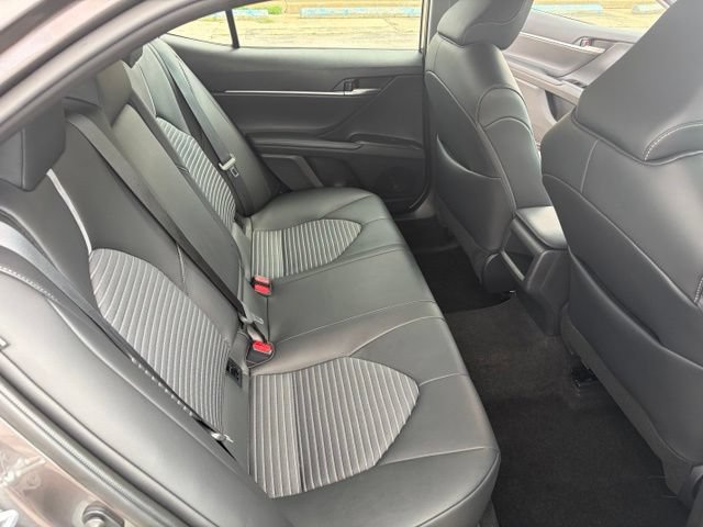 Used 2024 Toyota Camry SE FWD image 31