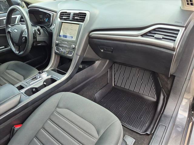 Used 2020 Ford Fusion SE AWD/4WD image 21