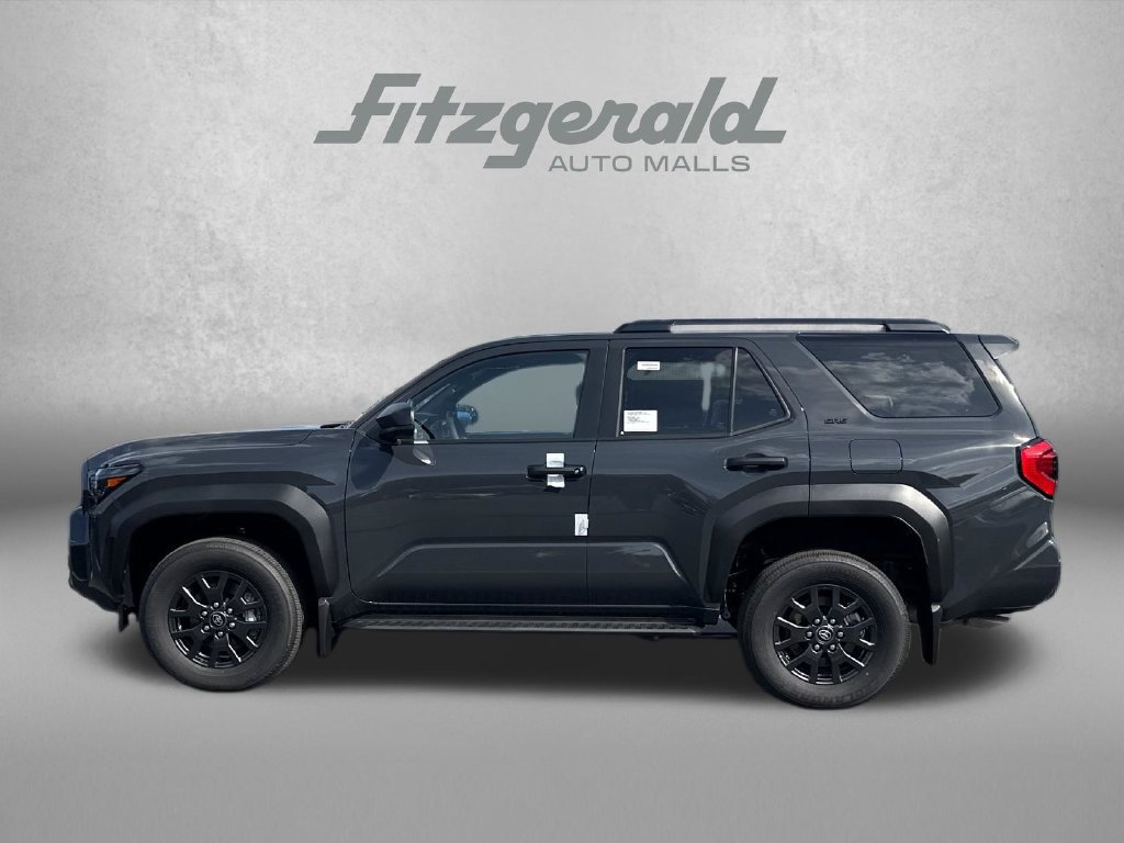 Used 2026 Toyota 4Runner SR5 AWD/4WD image 5