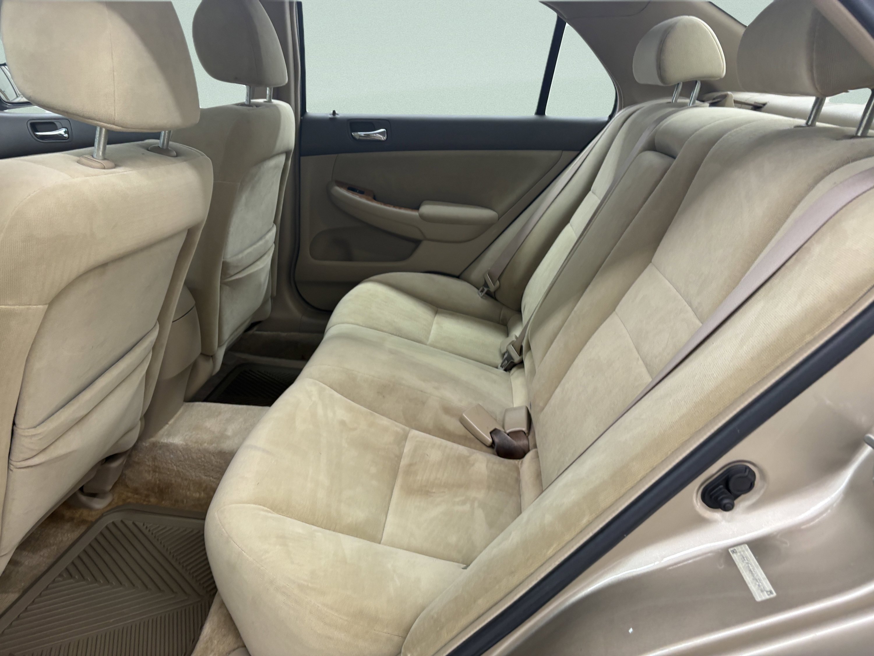 Used 2004 Honda Accord EX image 10