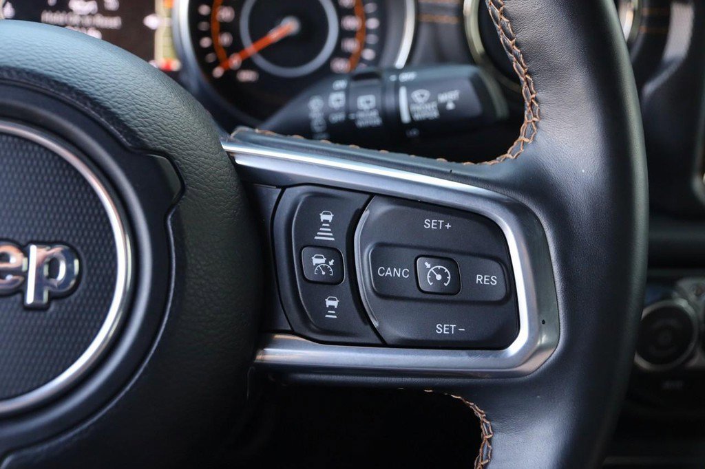 Used 2021 Jeep Wrangler Unlimited Sahara AWD/4WD image 12