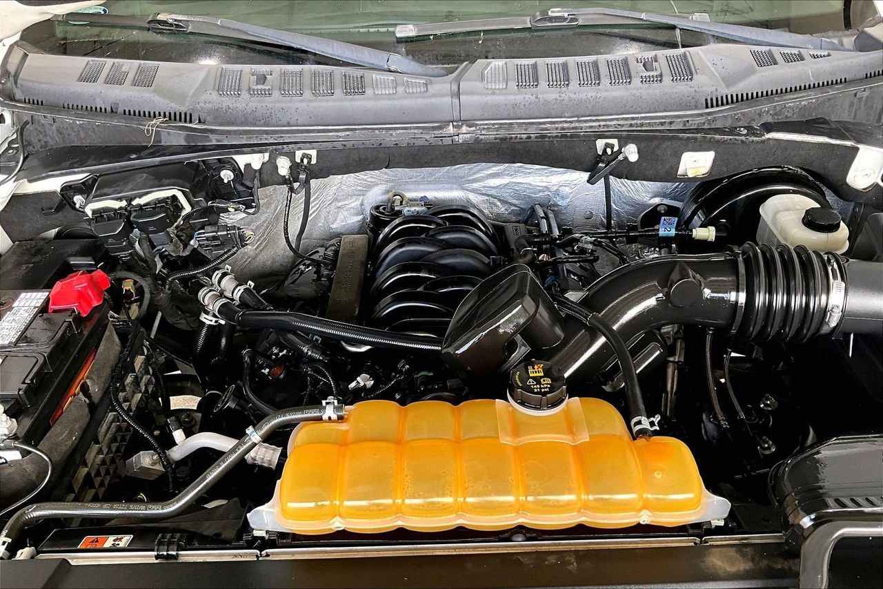 Used 2016 Ford F150 XL w/ Equipment Group 101A Mid image 9