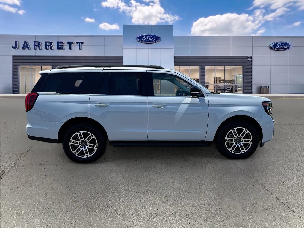 New 2026 Ford Expedition Active RWD image 8