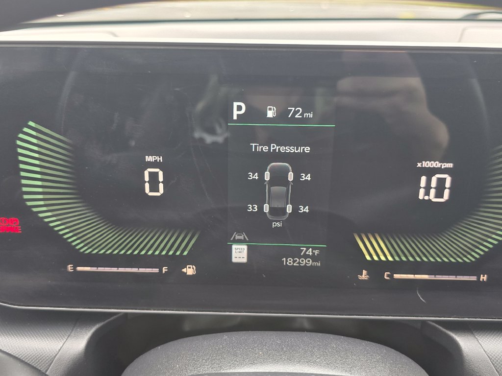 Used 2025 Kia K4 FWD image 23