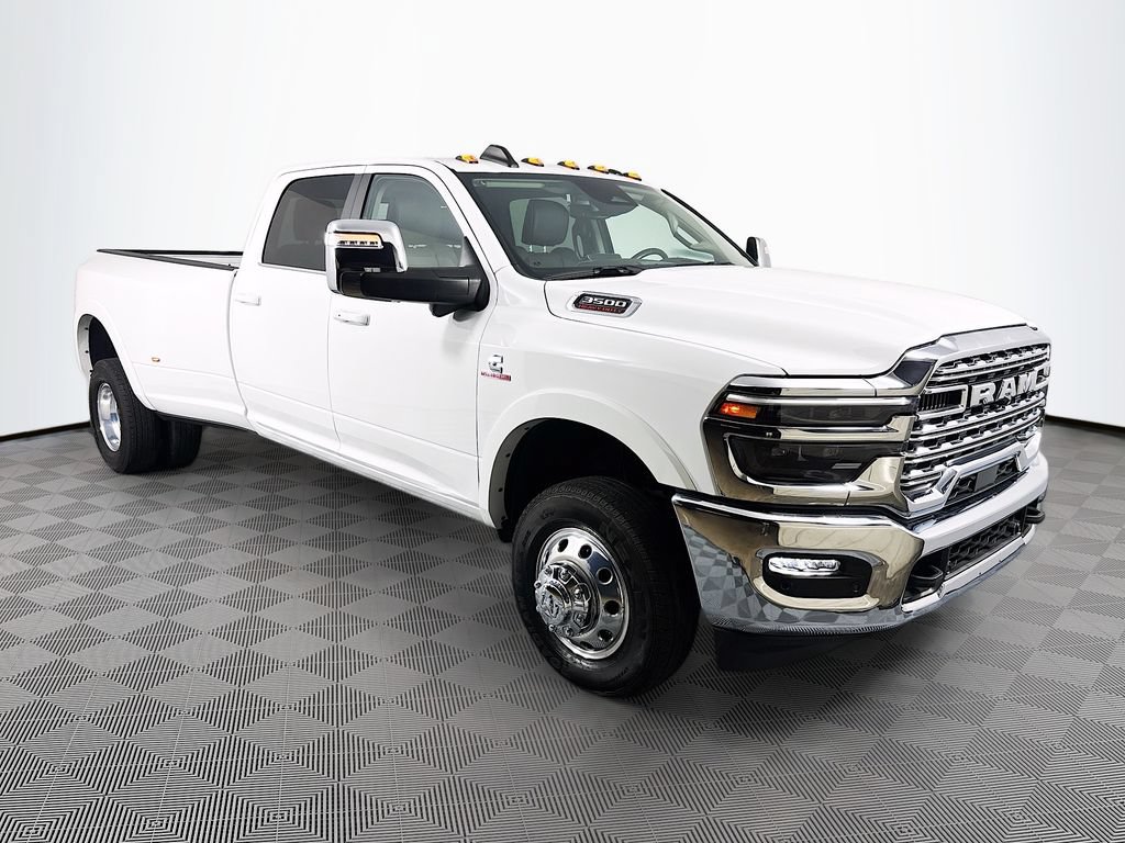 Used 2025 RAM 3500 Longhorn w/ Towing Technology Group AWD/4WD image 1