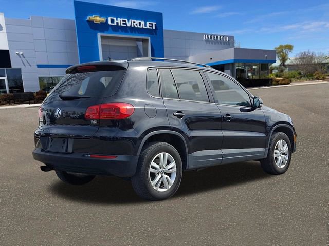 Used 2016 Volkswagen Tiguan S image 25