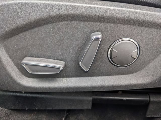 Used 2015 Ford Fusion SE w/ Equipment Group 201A FWD image 13