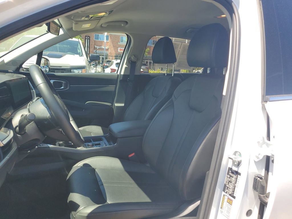 Used 2024 Kia Sorento S AWD/4WD image 18
