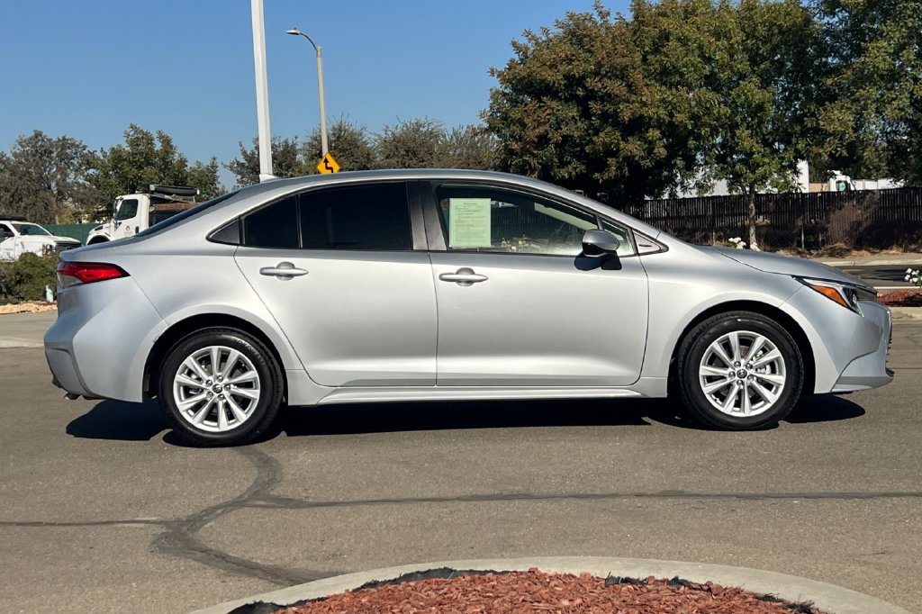 Certified 2026 Toyota Corolla LE w/ LE Premium Package FWD image 3