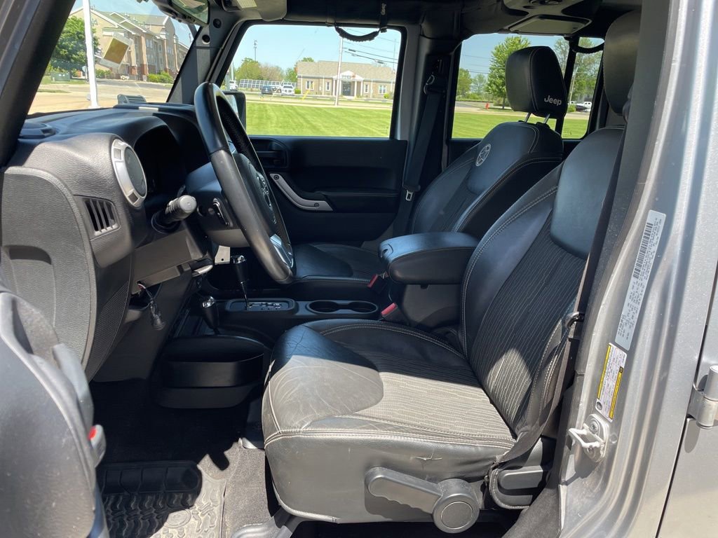 Used 2015 Jeep Wrangler Unlimited Sport AWD/4WD image 8