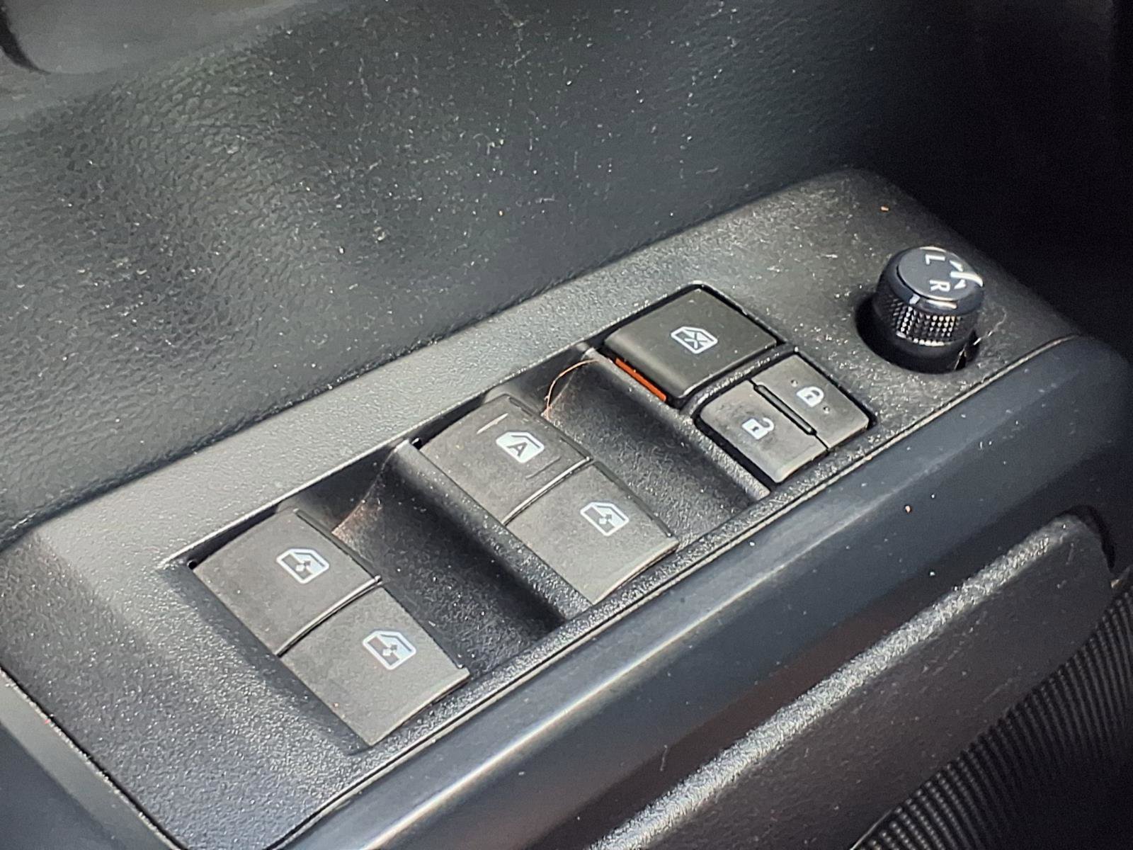 Used 2019 Toyota Tacoma SR w/ SR Convenience Package RWD image 10