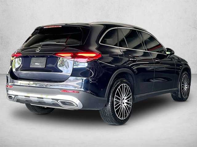 Used 2024 Mercedes-Benz GLC 300 image 2