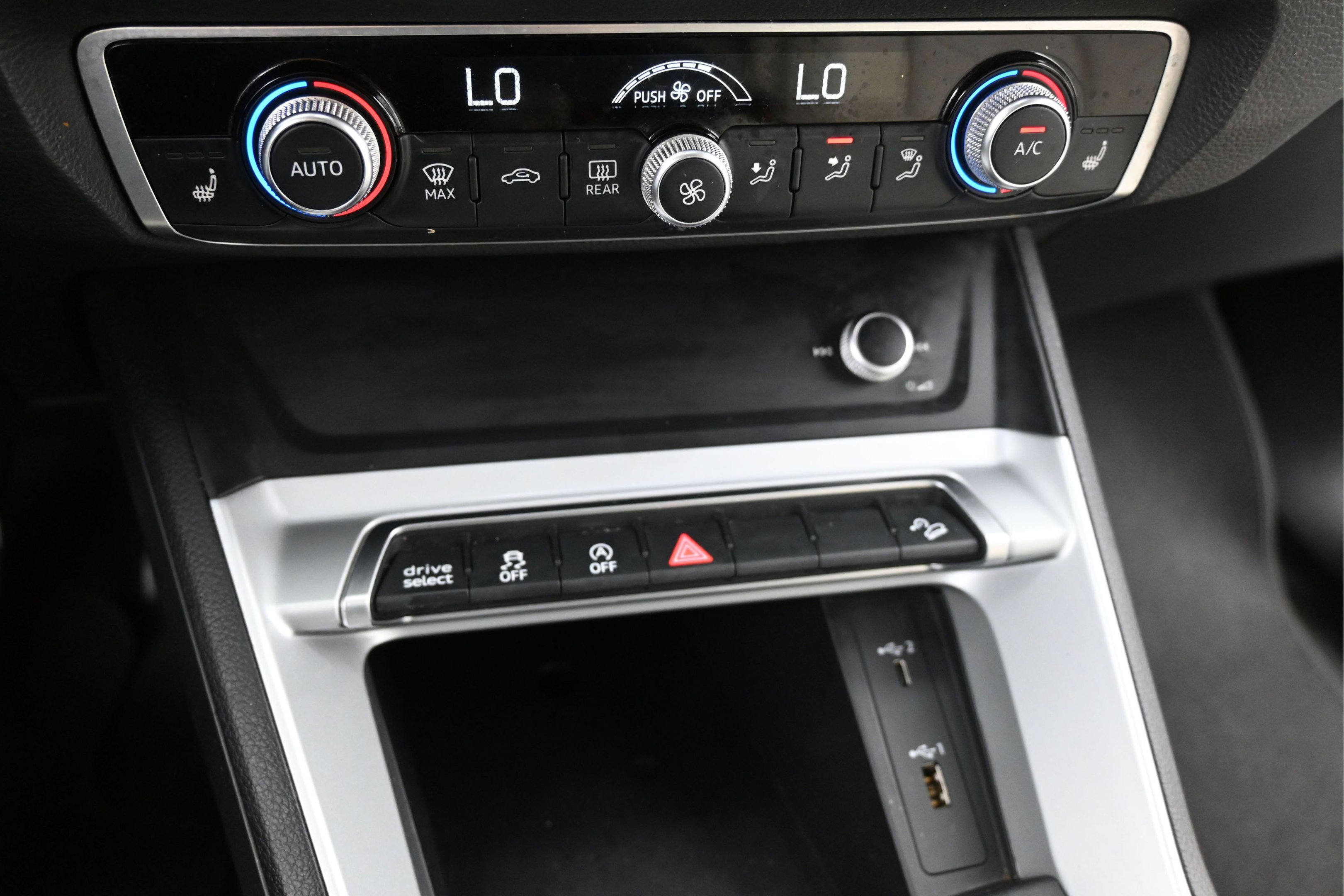 Used 2020 Audi Q3 2.0T Premium AWD/4WD image 19