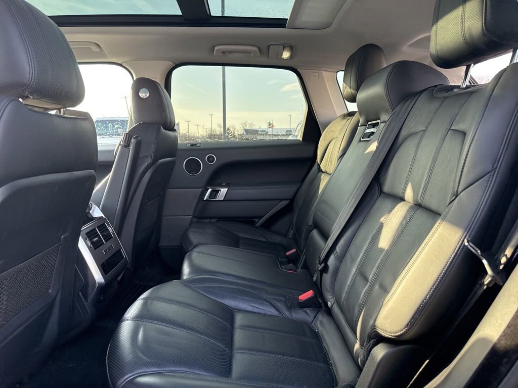 Used 2014 Land Rover Range Rover Sport HSE image 21