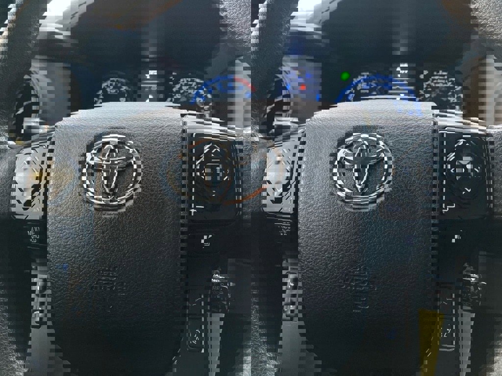 Used 2023 Toyota Tacoma SR image 18