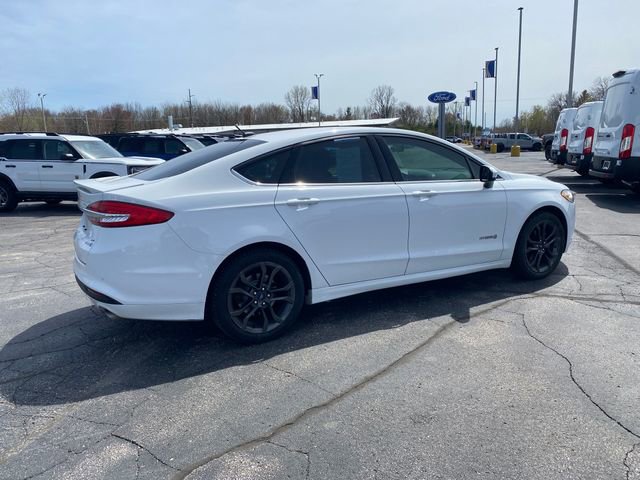Used 2018 Ford Fusion SE w/ Equipment Group 601A FWD image 12