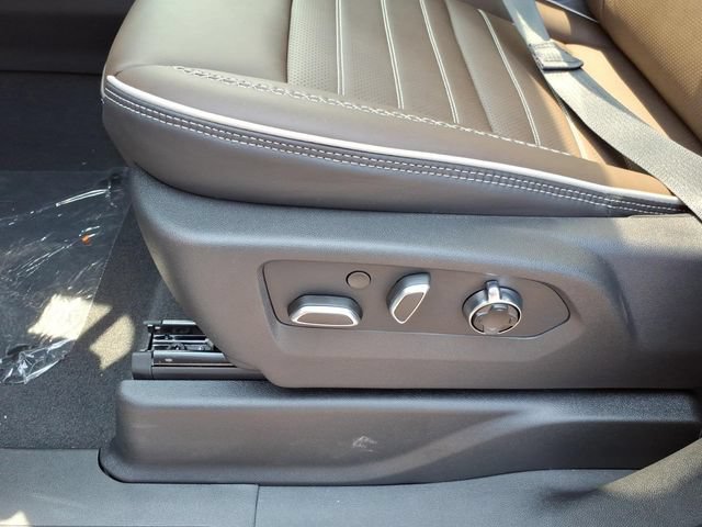 New 2026 GMC Yukon XL Denali Ultimate AWD/4WD image 14