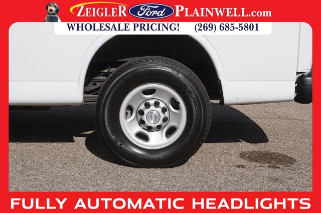 Used 2022 Chevrolet Express 2500 Work Van image 9