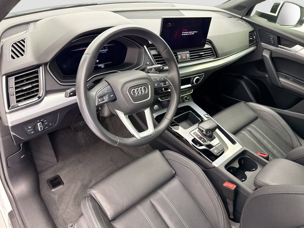 Used 2023 Audi Q5 2.0T Premium Plus w/ Premium Plus Package AWD/4WD image 9