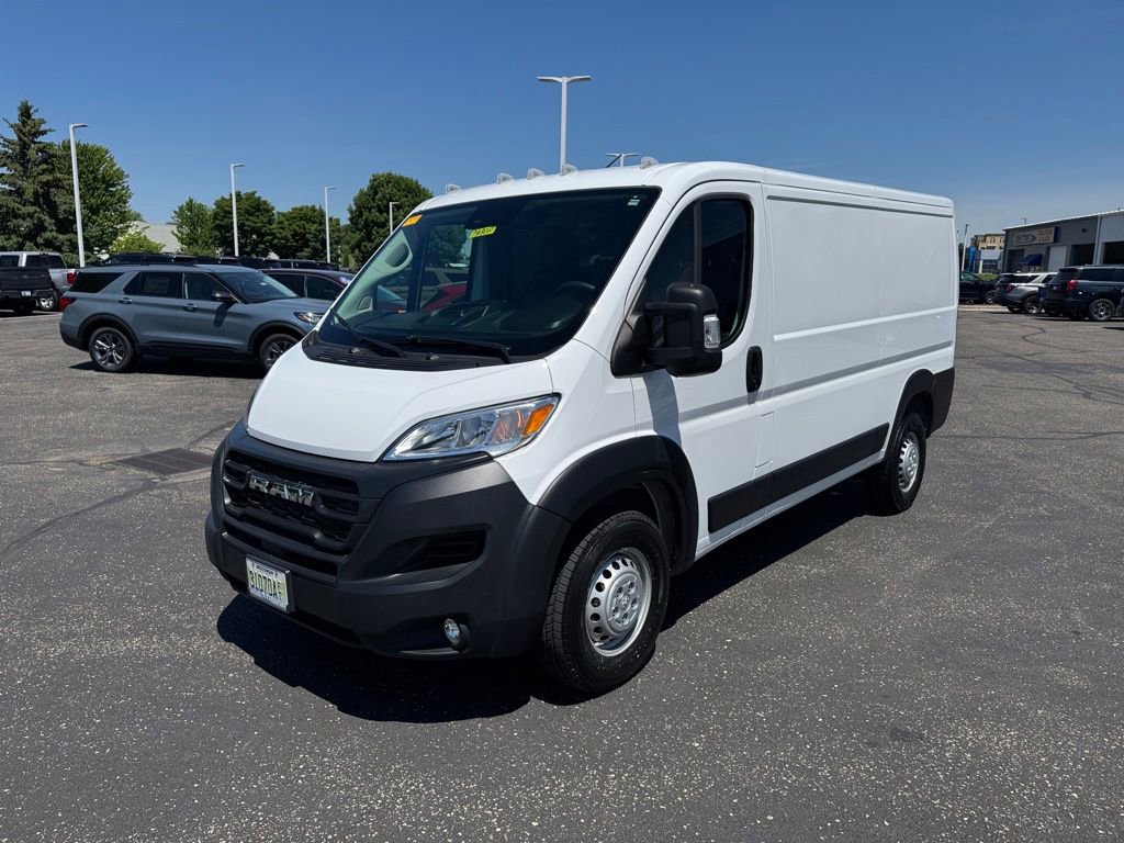 Used 2025 RAM ProMaster 2500 w/ Convenience Group FWD image 7