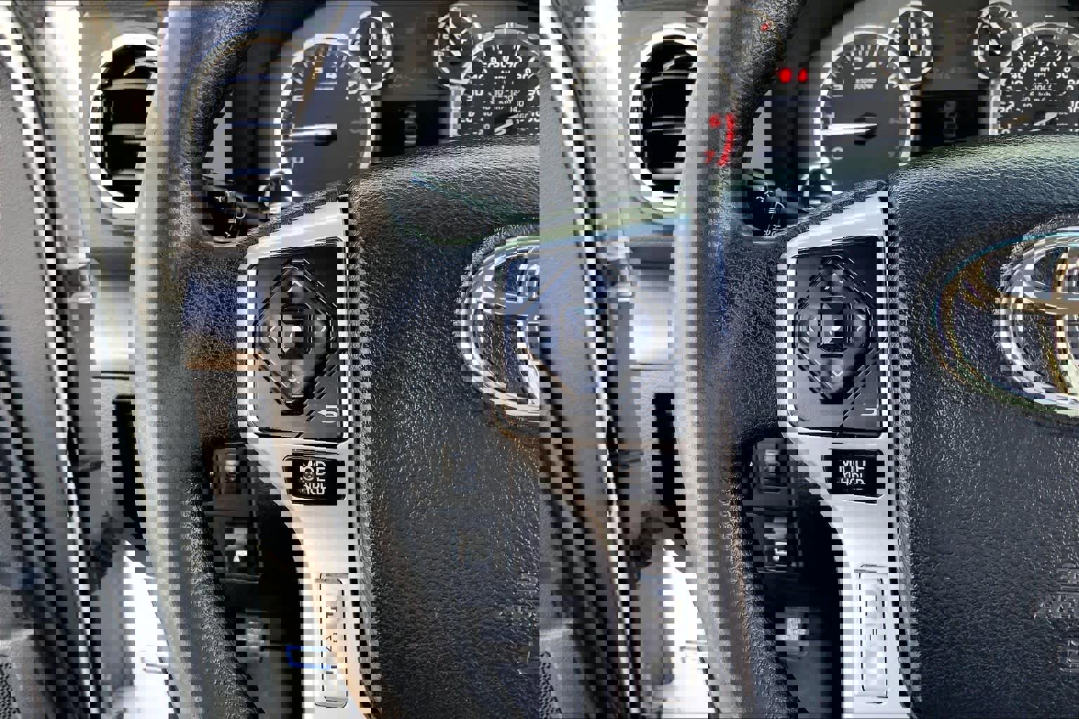 Used 2015 Toyota Tundra SR5 w/ SR5 Upgrade Package image 22