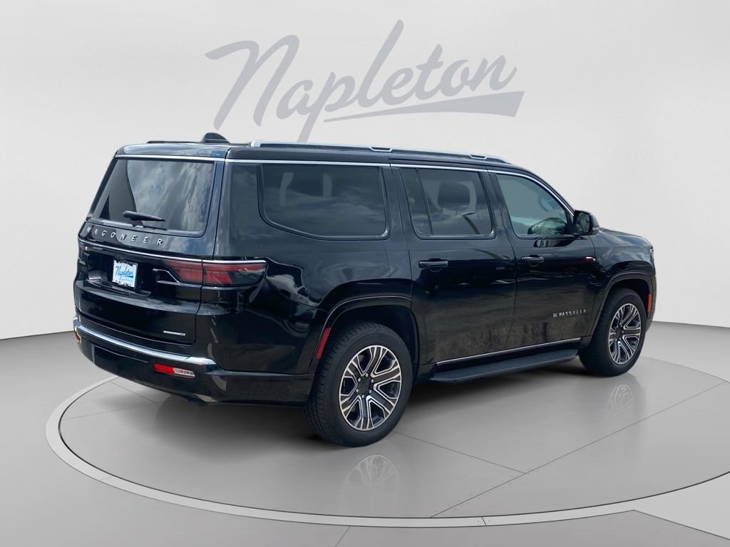 Used 2024 Jeep Wagoneer Series II w/ Flexible Seating Group AWD/4WD image 6