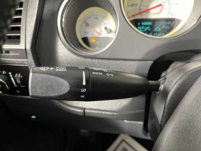 Used 2014 Dodge Challenger R/T Plus RWD image 21