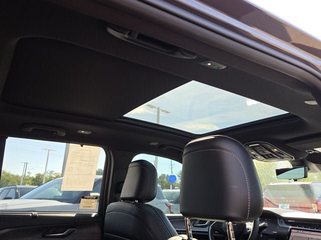 Used 2024 Jeep Grand Cherokee Limited 4xe AWD/4WD image 9