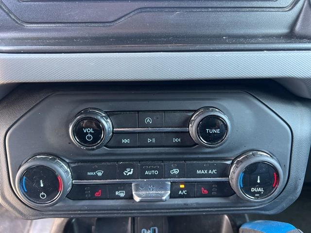 Used 2022 Ford Bronco Black Diamond image 26