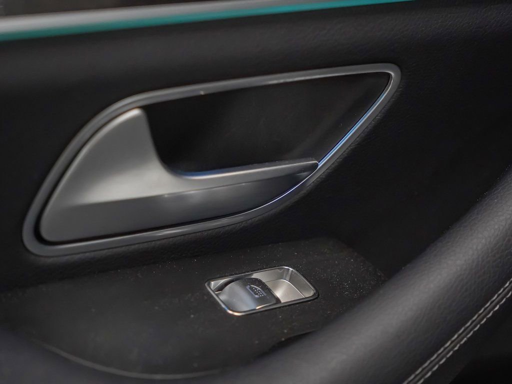 Used 2020 Mercedes-Benz GLE 350 4MATIC image 17