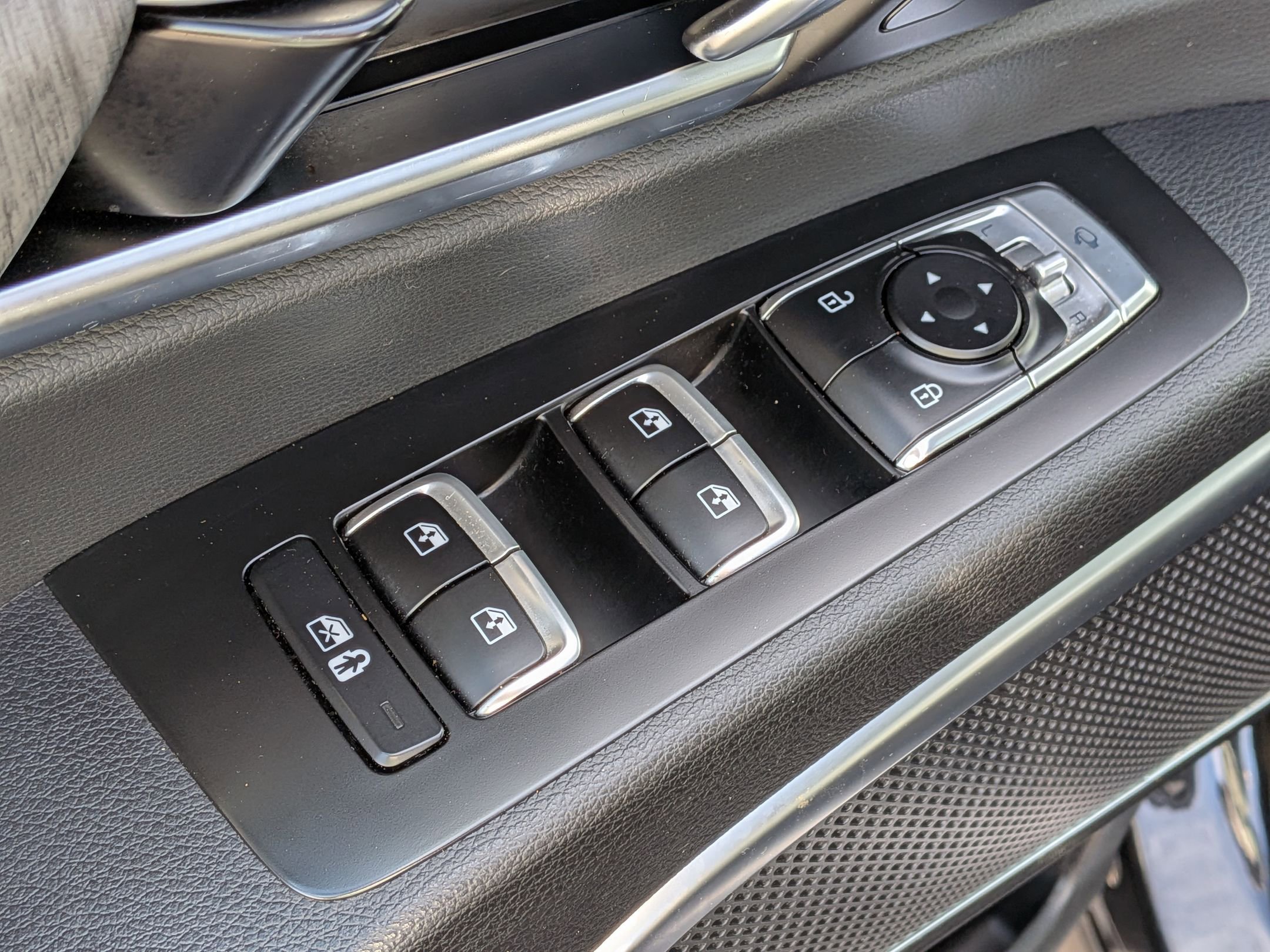 Used 2023 Kia Telluride SX image 13