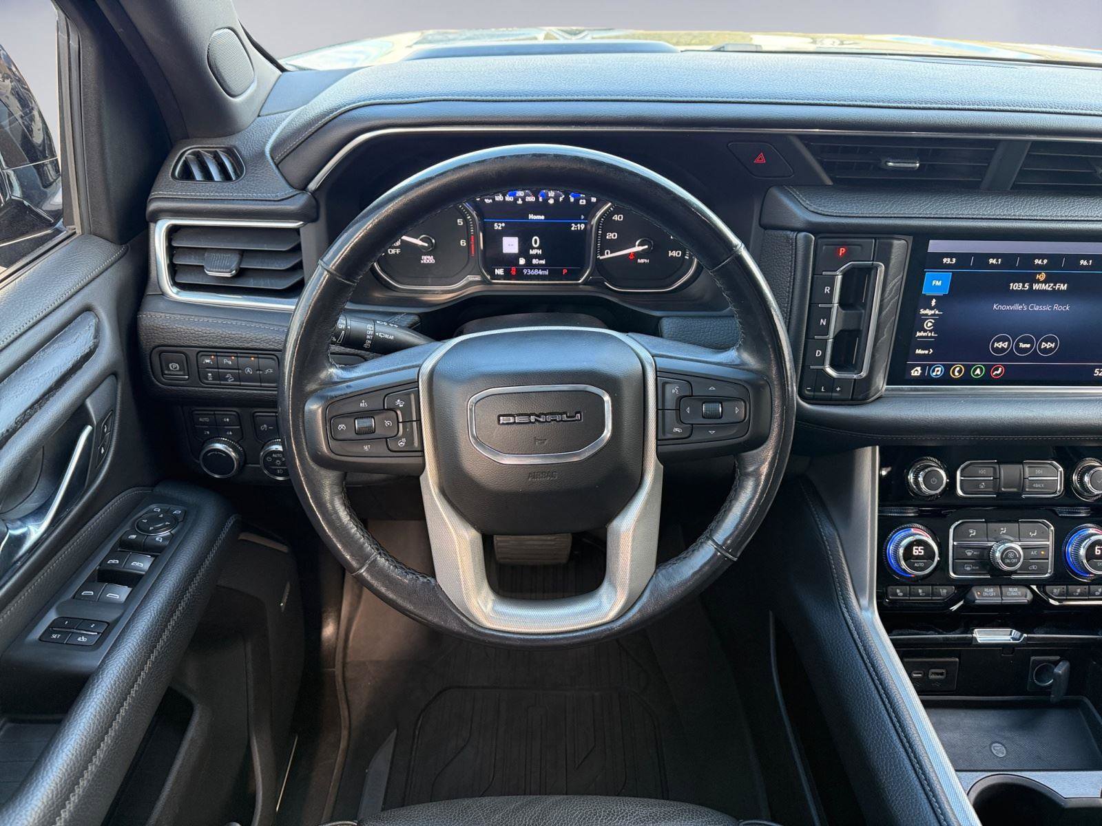 Used 2021 GMC Yukon Denali w/ Denali Premium Package image 16