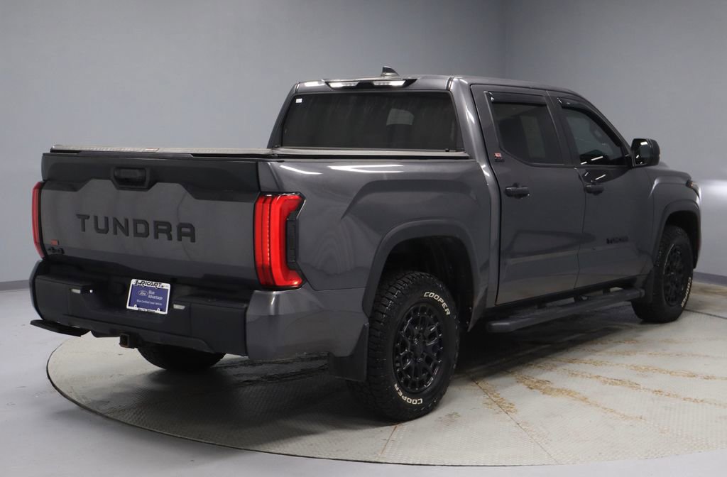 Used 2025 Toyota Tundra SR5 AWD/4WD image 10