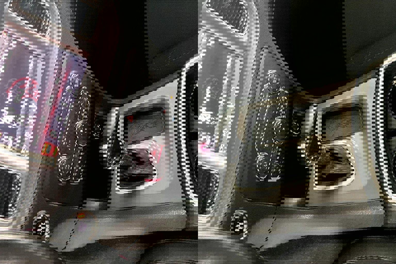 Used 2023 Dodge Charger SXT image 18