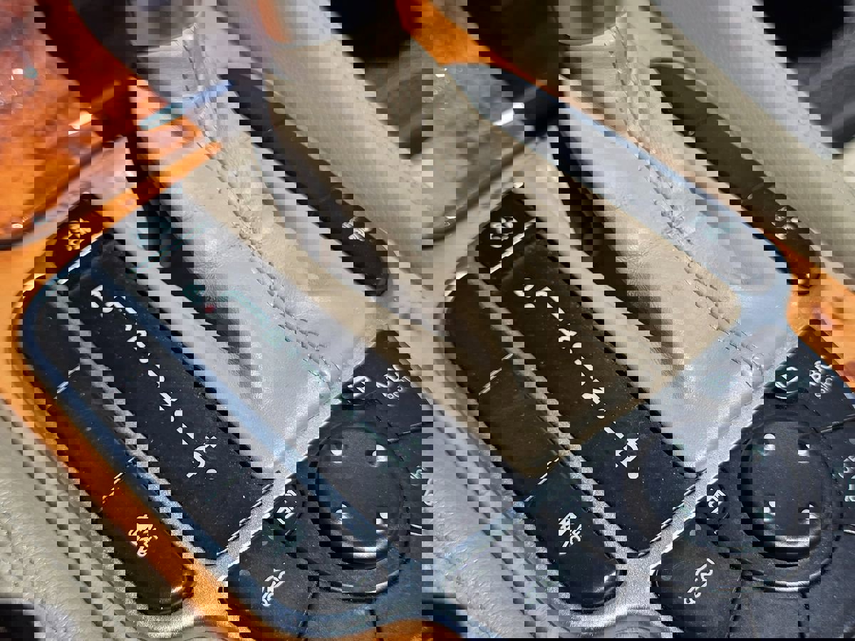 Used 2012 Mercedes-Benz SL 550 image 41