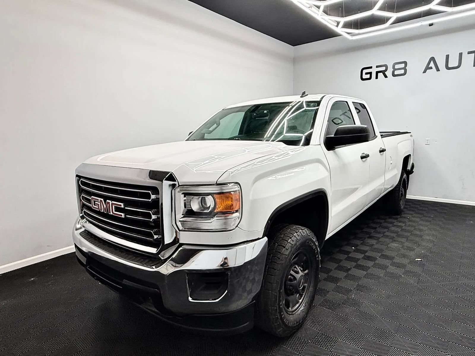 Used 2015 GMC Sierra 2500 4x4 Double Cab image 3