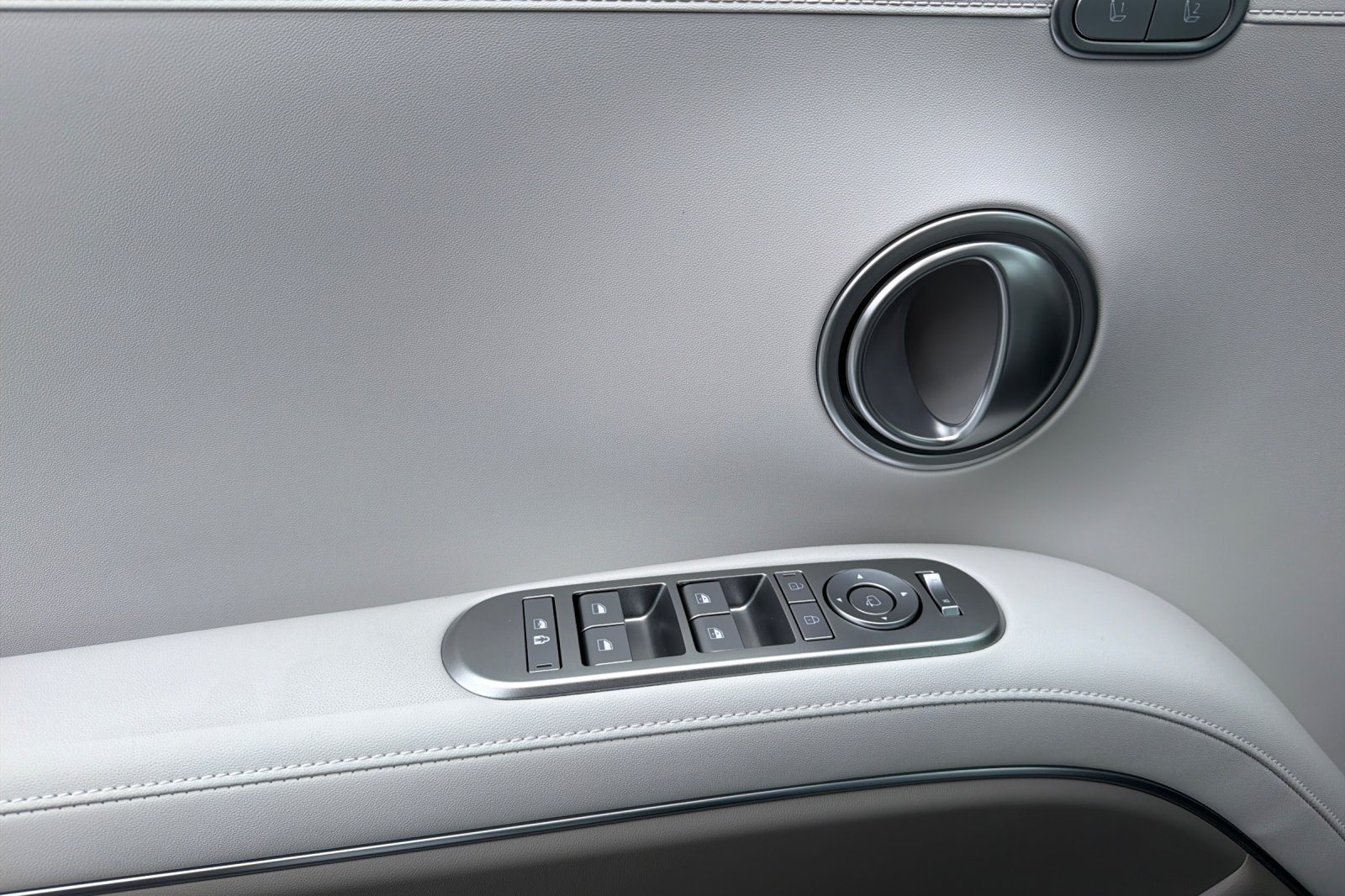 New 2026 Hyundai Palisade SEL Premium FWD image 12