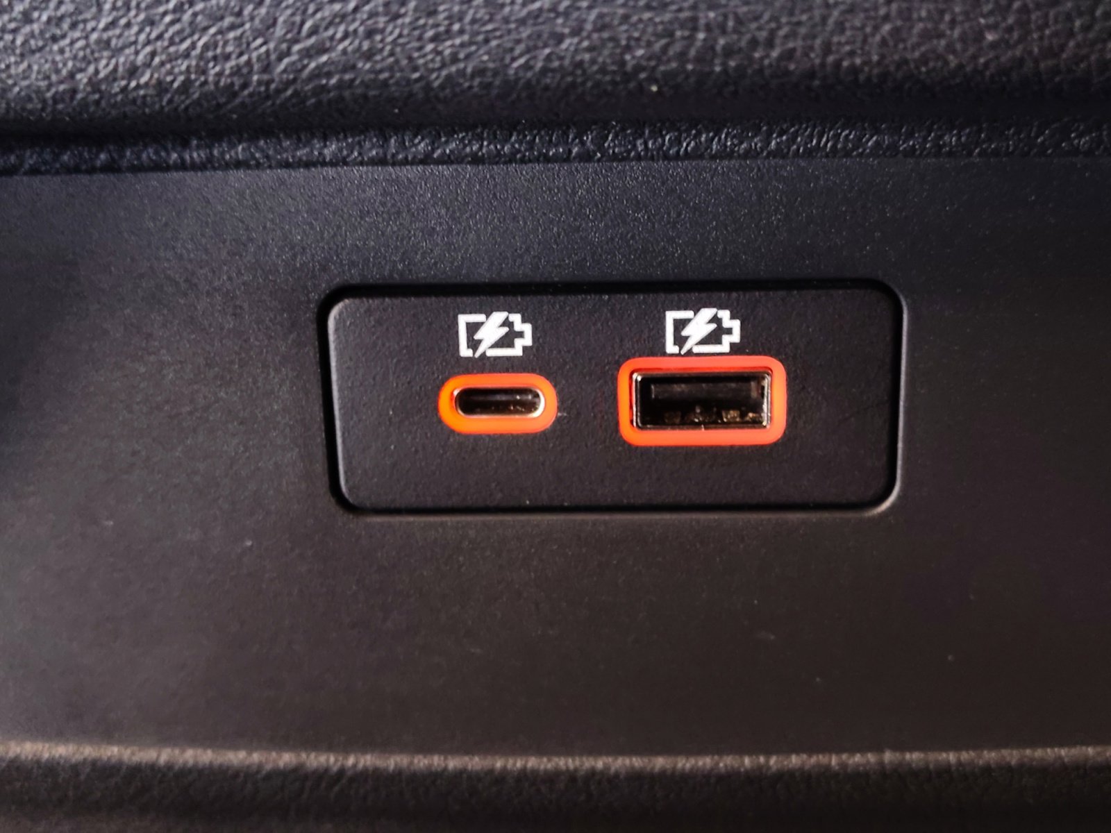 Certified 2024 Nissan Frontier S image 31