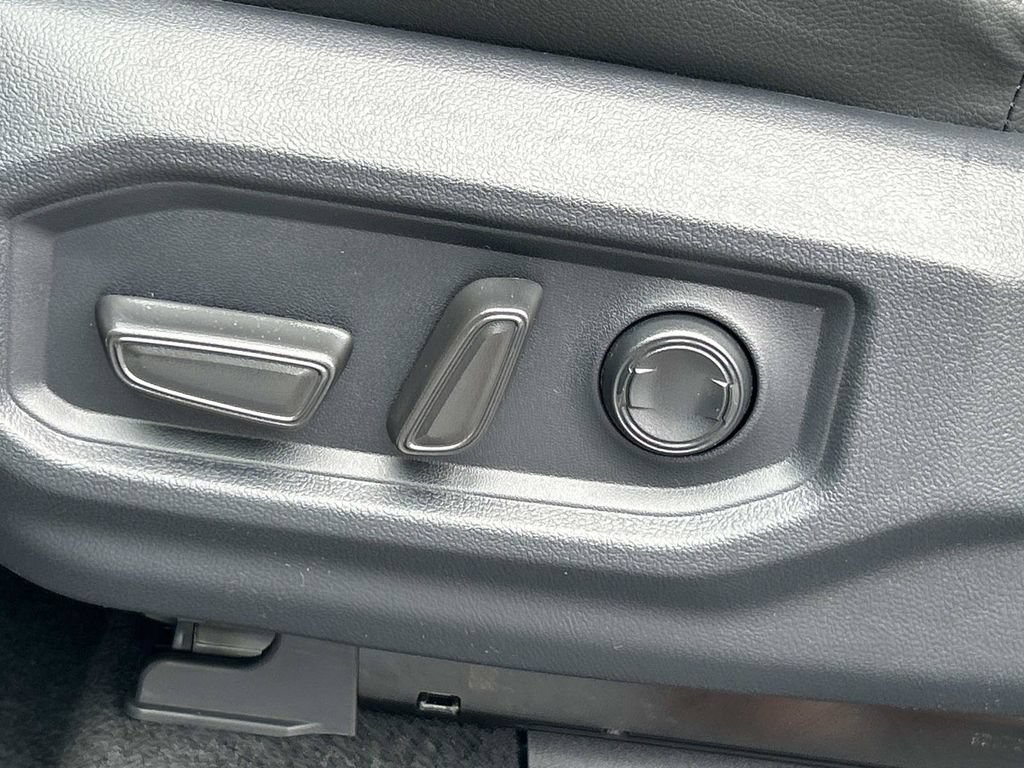 New 2026 Toyota Tundra Limited AWD/4WD image 26