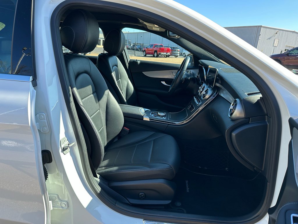 Used 2021 Mercedes-Benz C 300 Sedan w/ Premium Package image 22