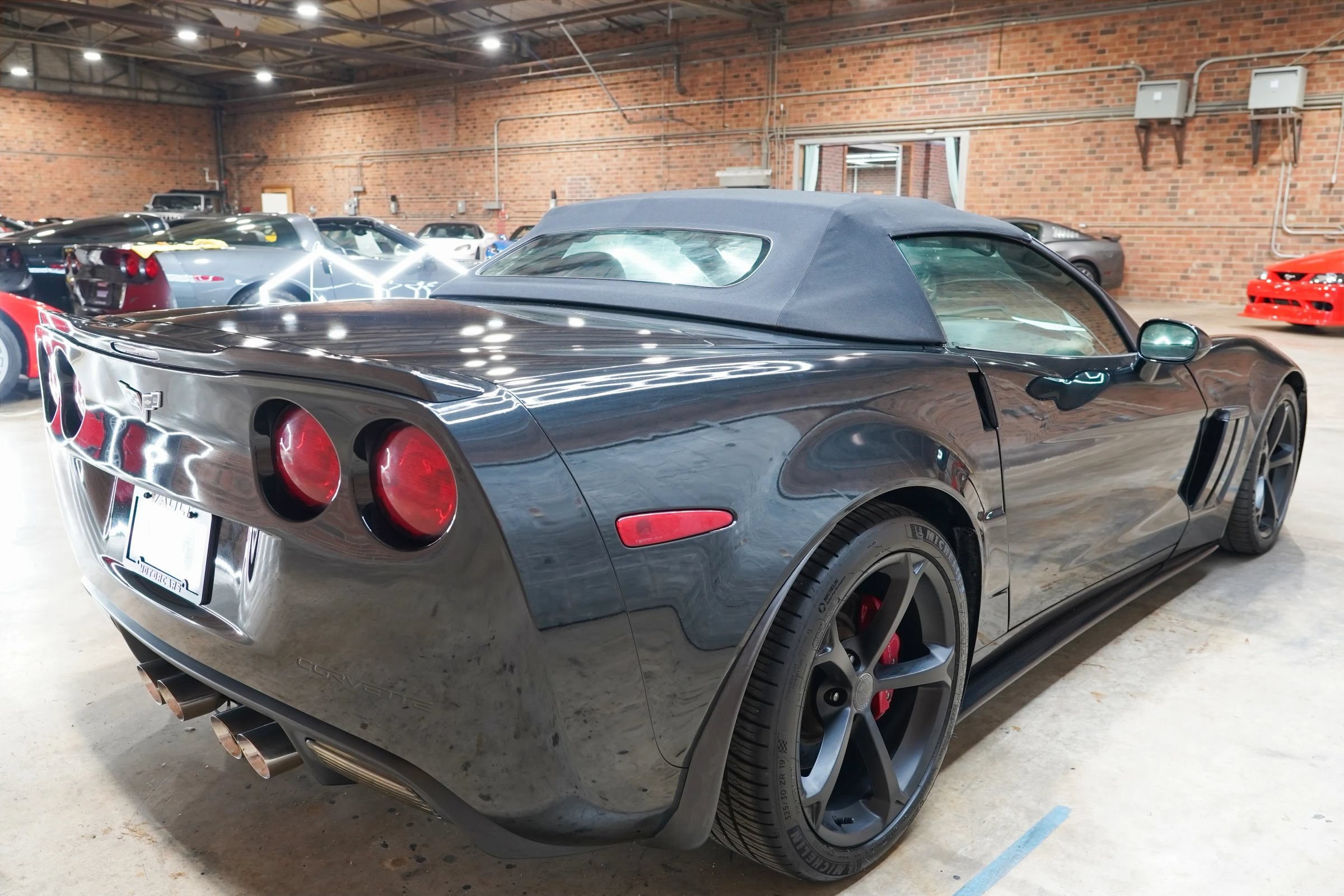 Used 2012 Chevrolet Corvette Grand Sport w/ 3LT Preferred Equipment Group RWD image 16