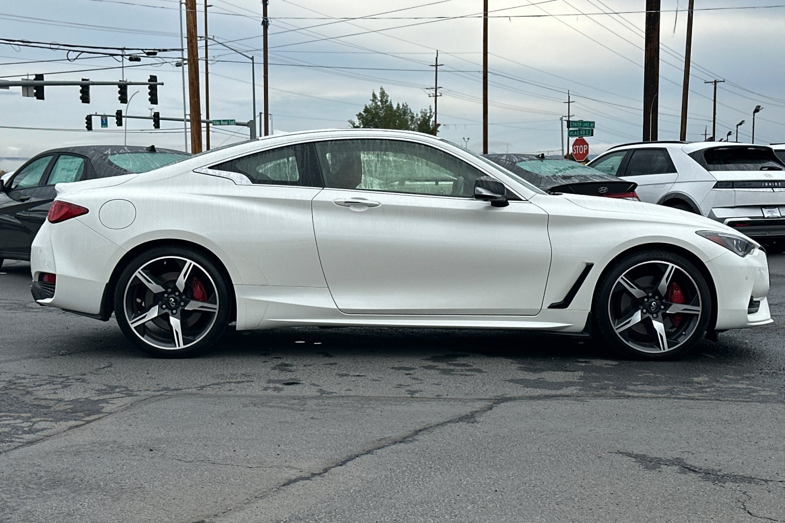 Used 2022 INFINITI Q60 Red Sport 400 w/ Cargo Package AWD/4WD image 3