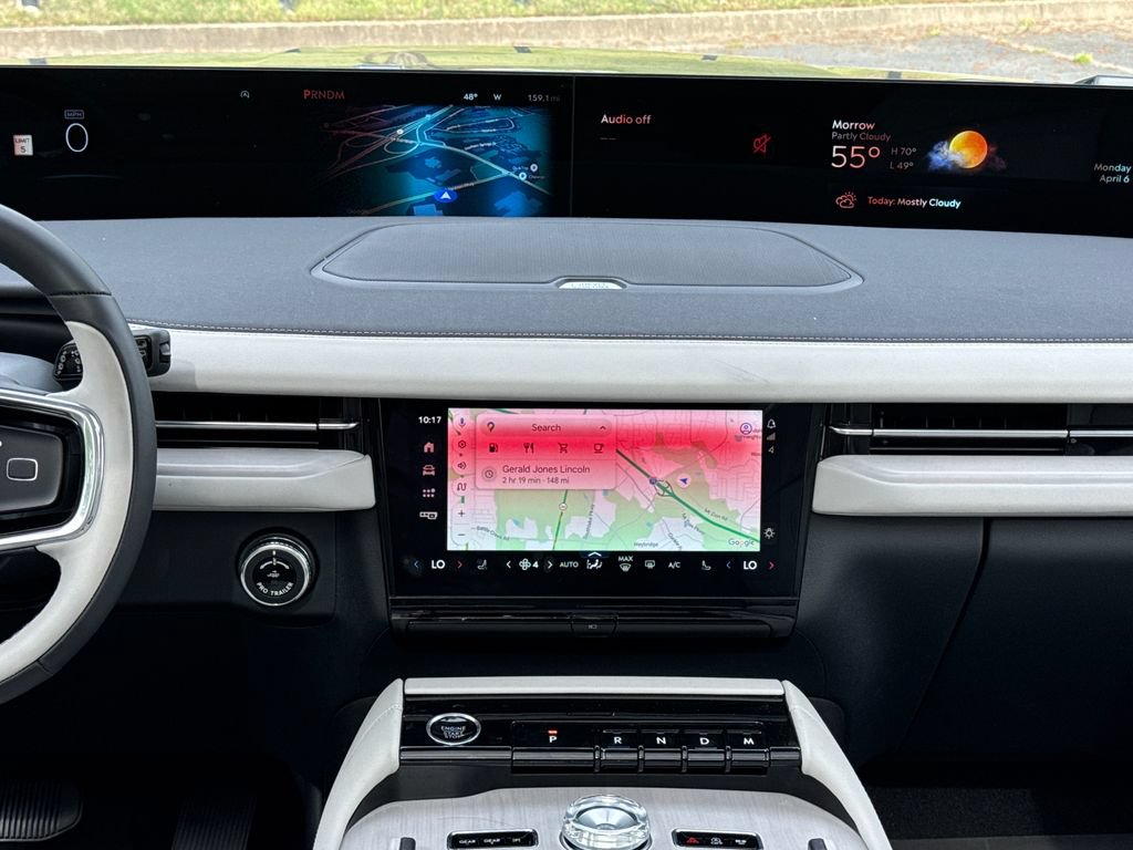 New 2025 Lincoln Navigator L Reserve AWD/4WD image 17