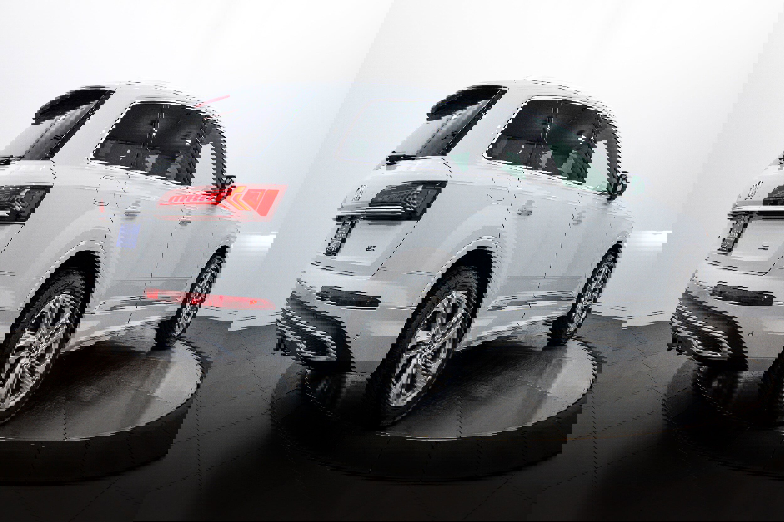 Used 2021 Audi Q7 3.0T Premium image 4