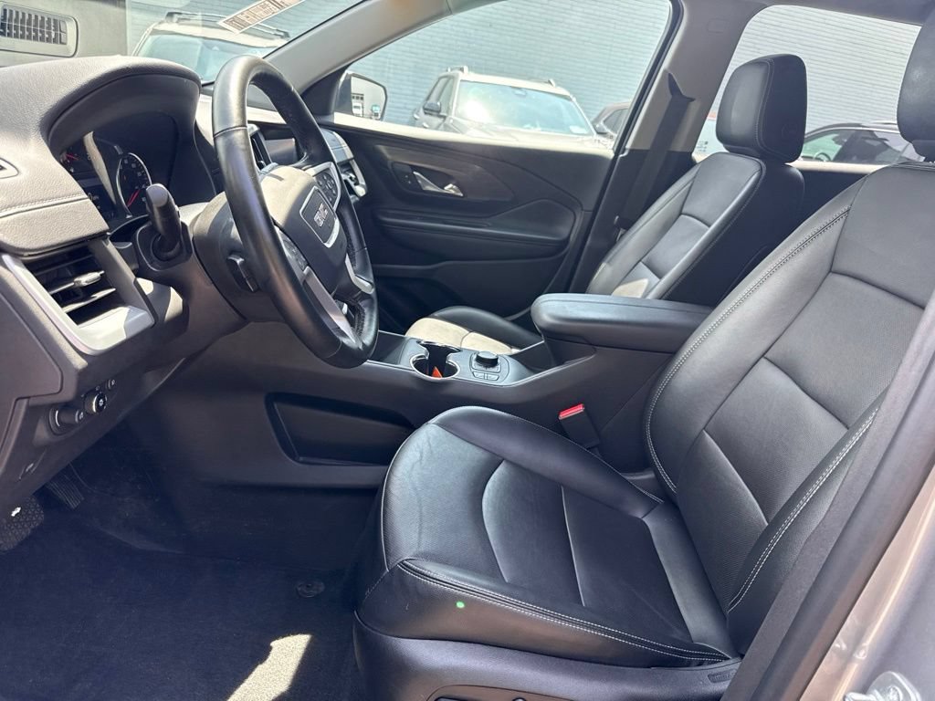 Used 2023 GMC Terrain SLT w/ LPO, Floor Liner Package AWD/4WD image 9